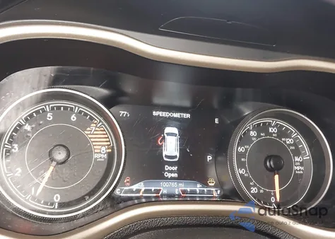 2016 Jeep Cherokee Limited z USA, uszkodzony, nr VIN 1C4PJMDS2GW124003